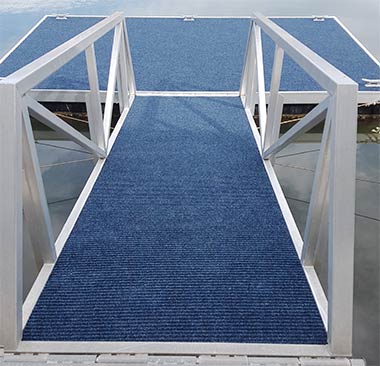 Pontoon carpet replacement